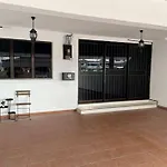 Ipoh Guest House 8-9 Pax